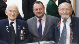 John Fejfer, Cllr Jason Zadrozny and Wladyslaw (Walter) Nazar sat at a table