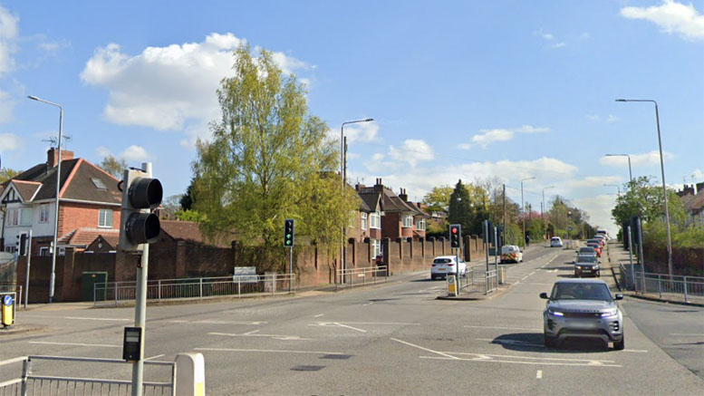 The Violet Hill / Oak Tree Lane road junction